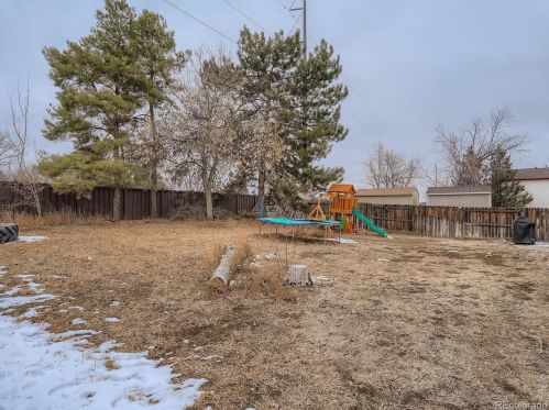 5321 Pagosa Way, Aurora CO 80015-2452 exterior