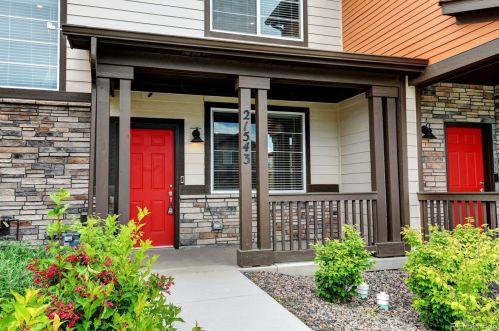 21543 59th Pl, Denver CO  80019-6614 exterior