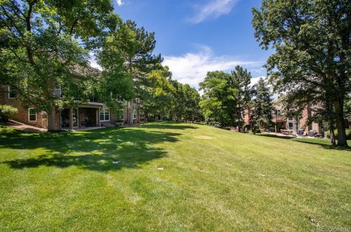 6193 Briarwood Cir, Englewood CO 80112-1035 exterior