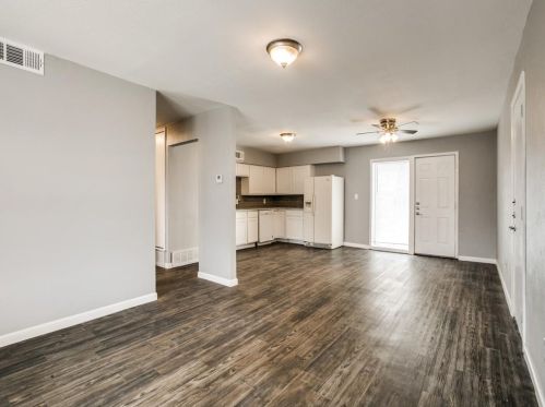 3037 Mccarthy St, Irving TX  75062-4150 exterior