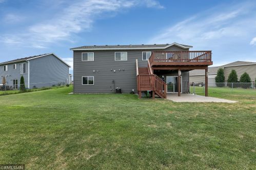 2020 Martini Dr, Sauk Rapids, MN 56379-4533