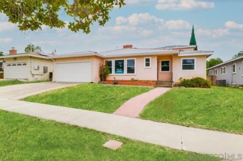 82 F St, Chula Vista, CA 91910-3035