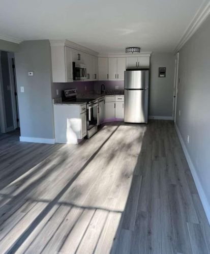 101 Broadway, Derry, NH 03038-2328