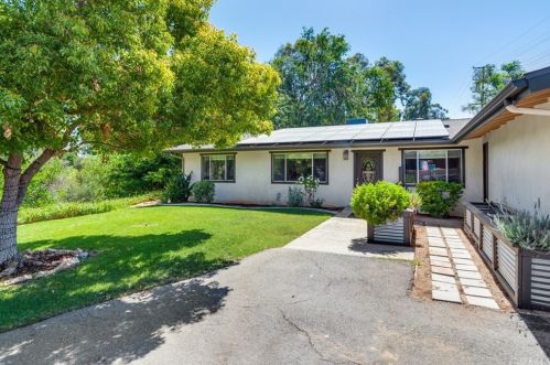 856 Sunset Dr, Redlands, CA 92373-6938