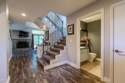 29719 Windsong Ln, Calabasas, CA 91301-4019