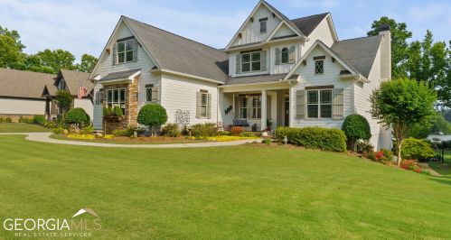 113 Lake Shore Dr, Newnan, GA 30265-5591