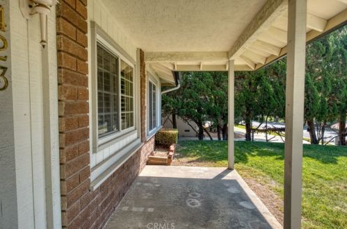 2423 Country Club Dr, Glendora, CA 91741-4009