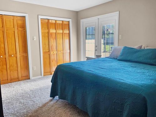 49 Colony Sq, Angleton TX 77515-3644 exterior