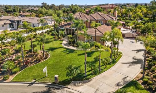 18003 Green Orchard Pl, Riverside CA  92508-8743 exterior