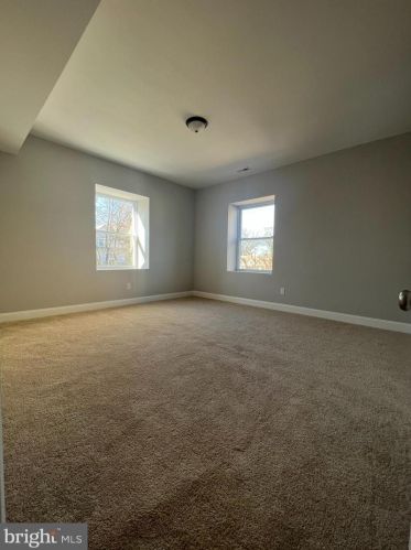 6805 11 St, Philadelphia PA 19147-1244 exterior