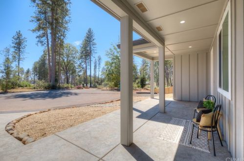 1465 Freestone Ct, Paradise, CA 95969-4268