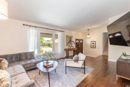 1117 Mountain View Cir, Fairfield CA  94558-5311 exterior