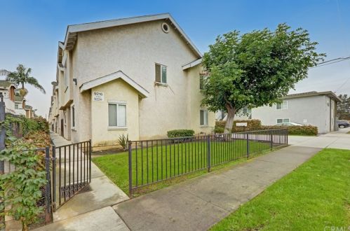 9218 Elm Vista Dr, Downey, CA 90242-2905