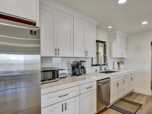2441 Mira Vista Dr, Richmond CA  94530-1660 exterior