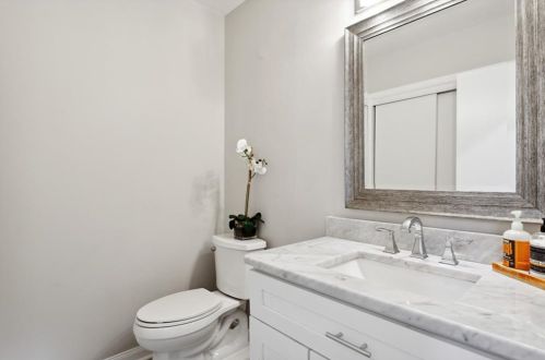 570 Elden Dr, Atlanta GA  30342-2036 exterior