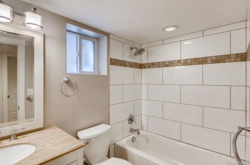1221 Elizabeth St, Denver CO  80206-3219 exterior