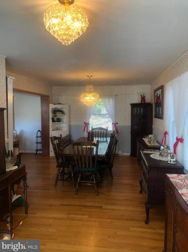 2890 Spg Lk Dr, Davidsonville MD 21035-1230 exterior