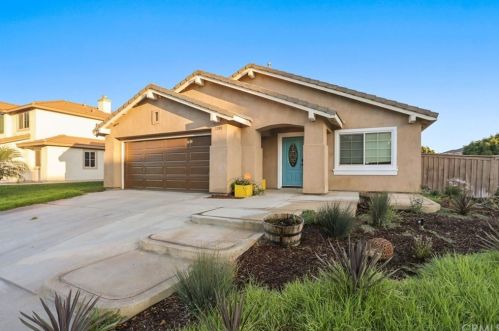 5205 Triesian Way, Riverside, CA 92509-7815