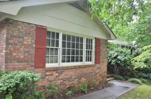 592 Glennhaven Dr, Marietta, GA 30064-1139