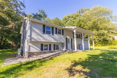 554 Old Hartford Rd, Colchester CT  06415-2732 exterior
