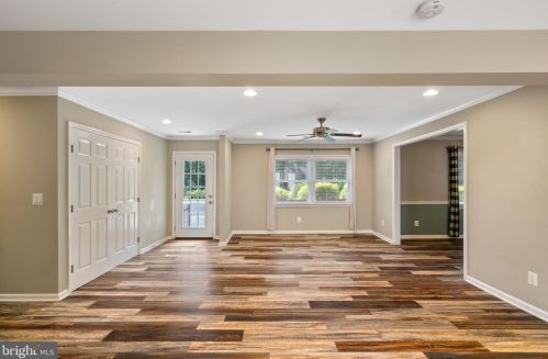 306 Freedom Rd, Locust Grove, VA 22508-5142