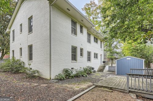 3685 Cantrell Rd, Atlanta GA  30319-1304 exterior