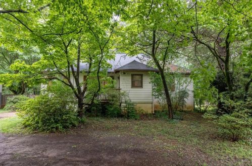 1689 Cooledge Rd, Tucker, GA 30084-7322
