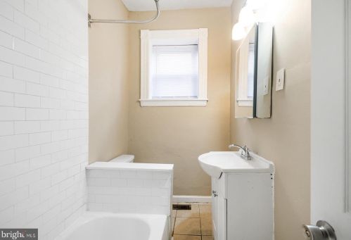 619 Chelten Ave, Philadelphia PA 19126-3825 exterior