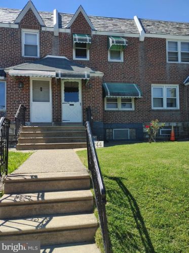7244 Large St, Philadelphia, PA 19149-1101