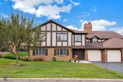 13200 Oak Hills Pkwy, Palos Heights, IL 60463-2514