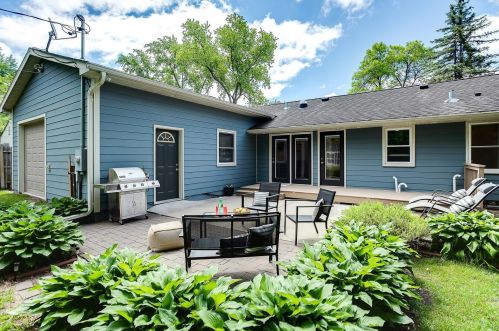 2095 Blomquist Ave, Saint Paul MN  55110-4701 exterior