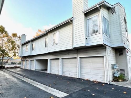 1430 Thrush Ave, San Leandro CA 94578-2096 exterior