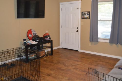 560 Mills Dr, Porterdale GA  30016-7574 exterior
