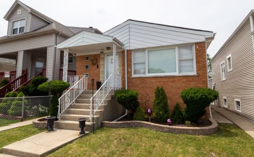 3624 Newland Ave, Chicago, IL 60634-2368