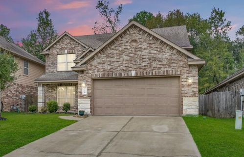 2458 Garden Falls Dr, Conroe TX  77384-2121 exterior