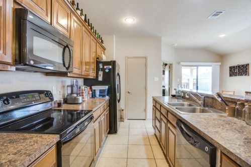 6912 Legato Ln, Fort Worth TX  76134-3727 exterior