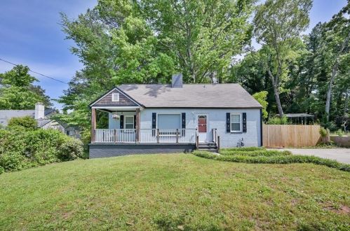 2083 Connally Dr, Atlanta, GA 30344-1162