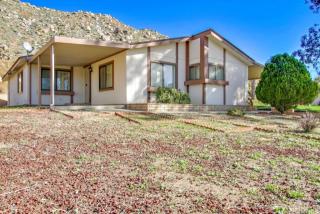 26090 Amanda St, Hemet, CA 92545-9400