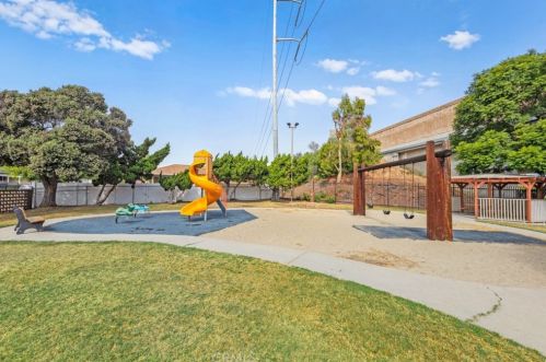 17011 Osage Ave, Torrance CA  90504-1023 exterior