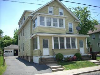 157 Liberty St, Middletown, CT 06457-2636