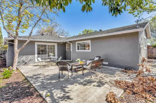 387 Smithwood St, Milpitas CA  95035-4126 exterior