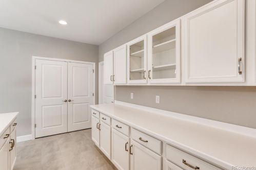 6531 Addison Way, Aurora CO 80016-4162 exterior