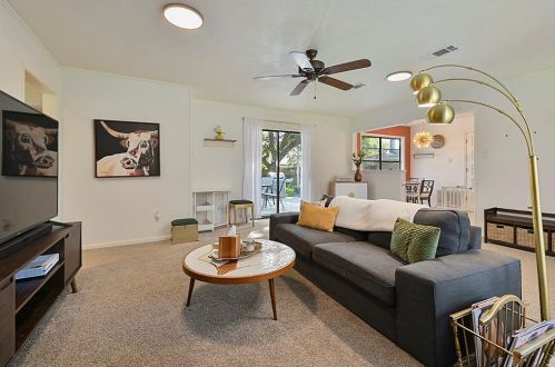 3511 Pecos St, Bryan, TX 77801-2820