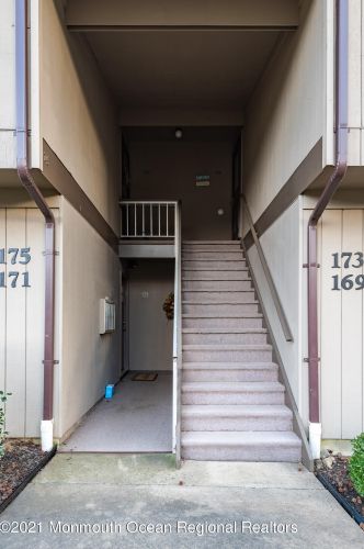 175 Lexington Ct, Tinton Falls NJ 07701-5486 exterior