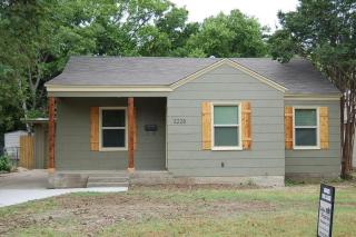 3228 Sandage Ave, Fort Worth TX  76109-2353 exterior