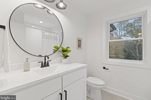 664 Dill Rd, Severna Park MD 21146-4120 exterior