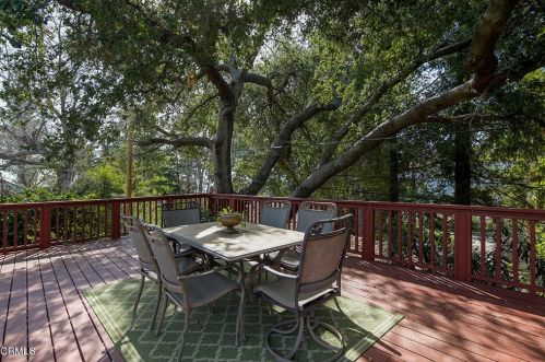 3920 El Caminito, Glendale CA 91214-1027 exterior