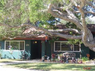 3031 Oak Pointe Dr, Lompoc, CA 93436-2330