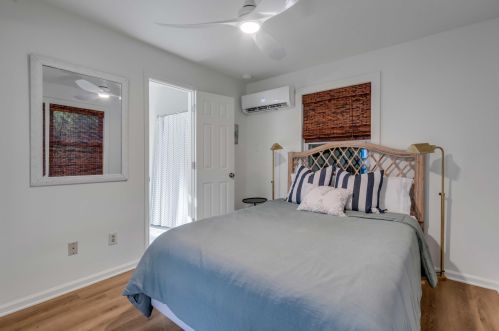 2201 Palm Blvd, Isle Of Palms SC  29451-2349 exterior