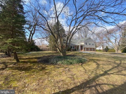 11 Dale Ln, Media, PA 19086-6222